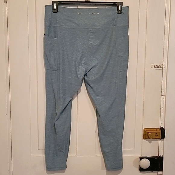 🏃‍♀️Victoria Secret Leggings🏃‍♀️ - Picture 7 of 11